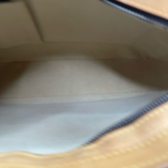 Louis Vuitton Hudson GM - Picture 3 of 10